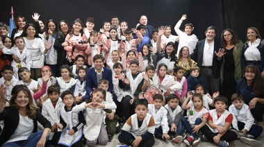 Kicillof llamó a “defender la educación pública” frente a “los ataques del Gobierno nacional”