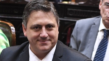 Senador libertario comparó a Milei con un príncipe que “les hizo el amor” a los argentinos