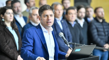 Kicillof reiteró el reclamo por fondos recortados y condenó la “fenomenal estafa electoral” de Milei