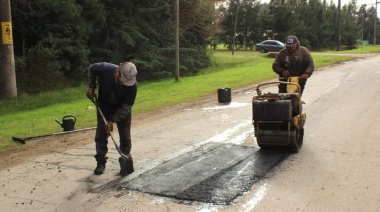 Avanza el plan de bacheo en distintos barrios de La Plata