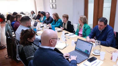 Sin oferta sobre la mesa, Provincia reanudó la paritaria con los docentes