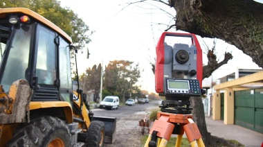 Comenzó obra de repavimentación que mejorará el acceso a importantes instituciones de Gonnet