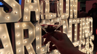 El Salón Argentino de Bodegas descorcha en el Teatro Argentino