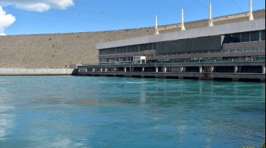 El Gobierno pone en marcha su plan privatizador: Venderá cuatro centrales hidroeléctricas
