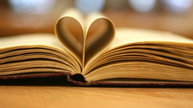 Suelta de más de 300 mil poemas para celebrar el Día del Lector