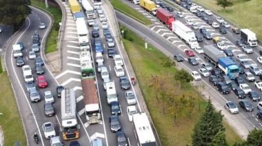 Retrasos, contaminación y estrés: la hora de repensar la movilidad en las calles