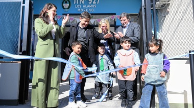 Kicillof inauguró un nuevo edificio escolar y recordó las “mil obras paralizadas” por Milei