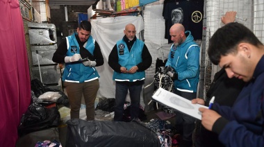 “Se acabó la joda”: gigantesco operativo contra los manteros de Once