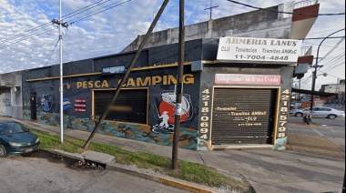 Boqueteros se llevan gran cantidad de pistolas y escopetas de una armería de Lanús