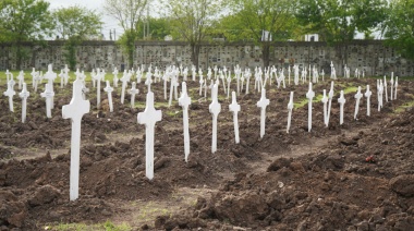 Culminó en La Plata la inhumación de casi 500 ataúdes abandonados por la gestión PRO