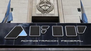 Adorni anunció que Milei disuelve la AFIP y que echa a 3.155 agentes