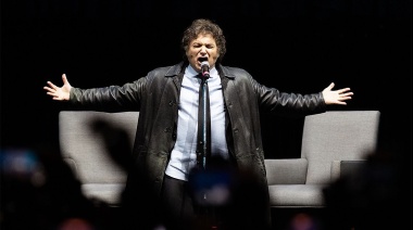 Radicales hacen fila para pegarle a Milei tras el ataque contra Alfonsín