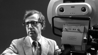 Woody Allen y la IA: “Podrá escribir libros o hacer películas, pero no podrá jamás ponerle sentimiento”