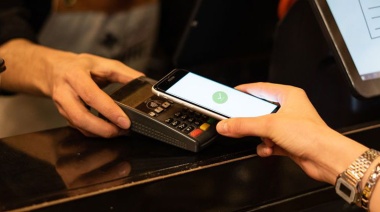 Entra en vigencia el pago de propinas por medios electrónicos