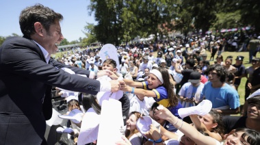 Kicillof: “A nosotros sí nos importa el futuro de los pibes y las pibas”