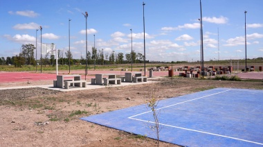 Urbanización del Área Reconquista: flamante área deportiva en el Parque Costa Esperanza