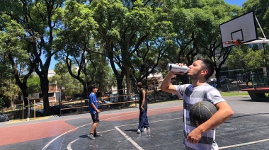 Operativo especial ante la ola de calor: más de 20 puestos de hidratación en los barrios porteños