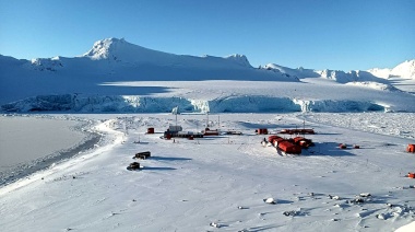 Guardaparques nacionales partieron hacia una nueva Campaña Antártica Invernal