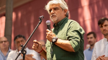 Ministro de Kicillof advirtió que Milei “precariza la democracia”