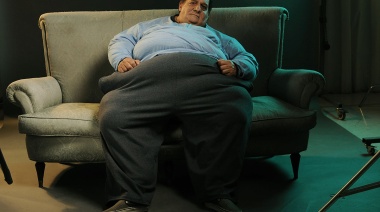 Julio Chávez le pone el cuerpo a “La Ballena”