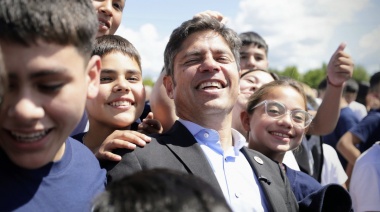 Kicillof apuntó contra Milei por “paralizar la construcción de 80 escuelas” en PBA