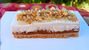 El postre 100 % suipachense: lleva queso de cabra, galletitas molidas y nueces de pecán