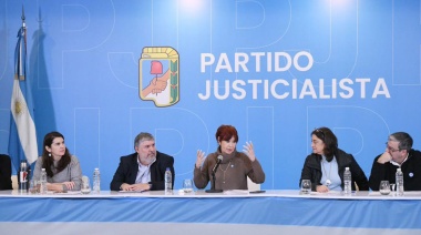 Cristina juntó a la tropa peronista con el desdoblamiento en la mira