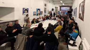 “La prensa en la mira”: debate sobre la violencia institucional libertaria