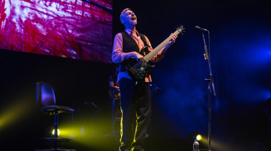 Aznar celebra en el primer coliseo bonaerense sus 50 años de música