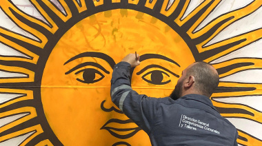 ¿Cómo debe representarse el Sol de Mayo en nuestra Bandera?