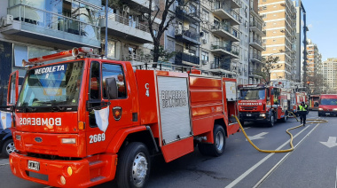 Incendio en Las Cañitas: evacuaron un edificio completo en Palermo