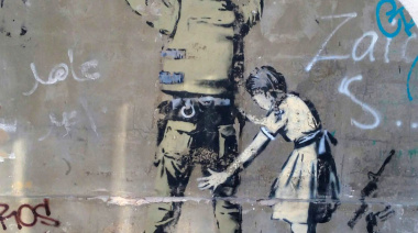 Banksy, una bomba molotov hecha graffiti