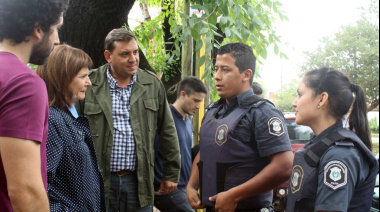 El candidato libertario lloró y dijo que sólo comió un asado con los policías echados