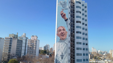 La Plata presenta en sociedad el mural de Francisco más grande del mundo