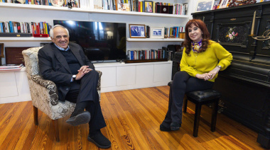 Cristina Kirchner recibió a “compañeros de la Patria Grande”