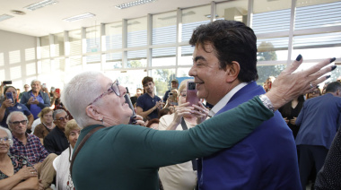 Espinoza objetó el “salvaje” ajuste: “Milei es fuerte con los débiles y muy débil con los fuertes”