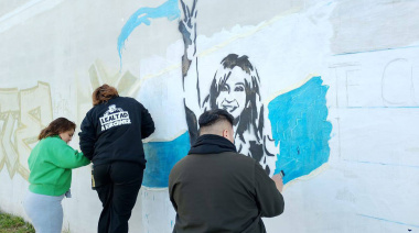 Cristina recordó la Argentina “endeudada y vaciada” que recibió el kirchnerismo