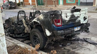 ¿Ataque quemacoche o mensaje mafioso? Le incendiaron la camioneta a Marcos Rojo