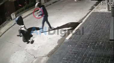 Balean a un hombre y le pegan una patada para robarle la camioneta en Morón