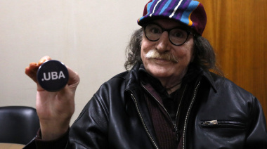 “Transformó nuestras vidas”: Charly recibió el Honoris Causa de la UBA