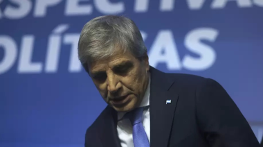 “Comprá Campeón”: el modelo Milei-Caputo tambalea y el dólar vuelve a encender alarmas