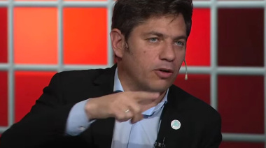 “Nos viene mintiendo hace mucho”: Kicillof rechazó el “disco rayado” de Milei