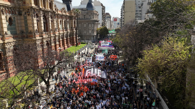 Masiva Marcha Universitaria en Congreso mientras Diputados trataban los vetos