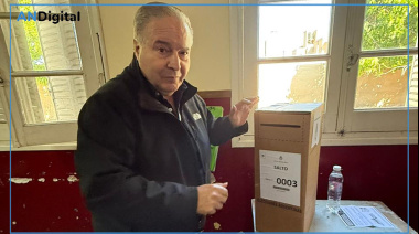 Salto: votó el intendente Alessandro y deseó “feliz domingo para todos”