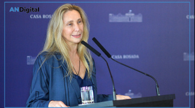 Karina Milei saludó con humor a Santiago Caputo: “¿Qué hacés, mucho sol?”