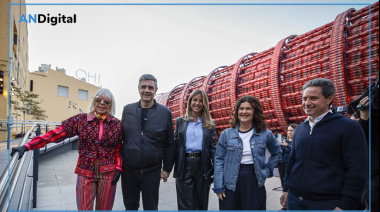 La Torre de Pisa de espaguetis, furor en La Noche de los Museos
