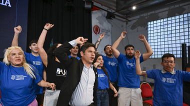 Kicillof advirtió por el “nuevo coloniaje disfrazado de acuerdo de libre comercio”