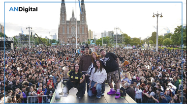 Más de 30 mil personas disfrutaron con OLGA en Plaza Moreno