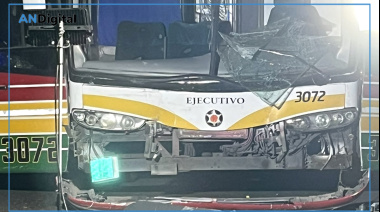 Chocaron entre sí tres micros que trasladaban hinchas de Estudiantes