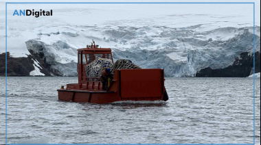 El Rompehielos Irízar avanza en la Campaña Antártica de Verano
